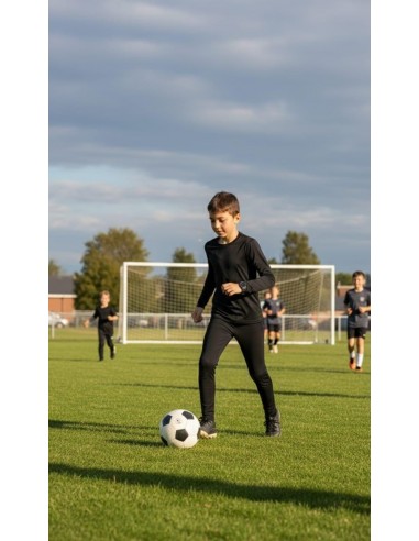 CALZA  GRIS LARGA Y REMERA TERMICA NEGRA